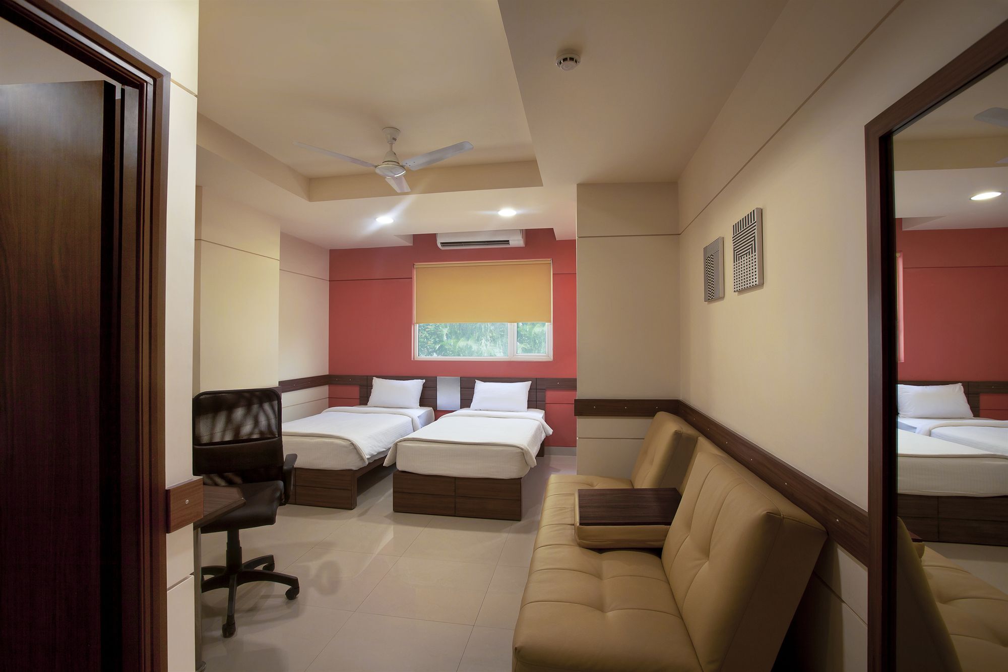 Tirupur Hotel Екстериор снимка